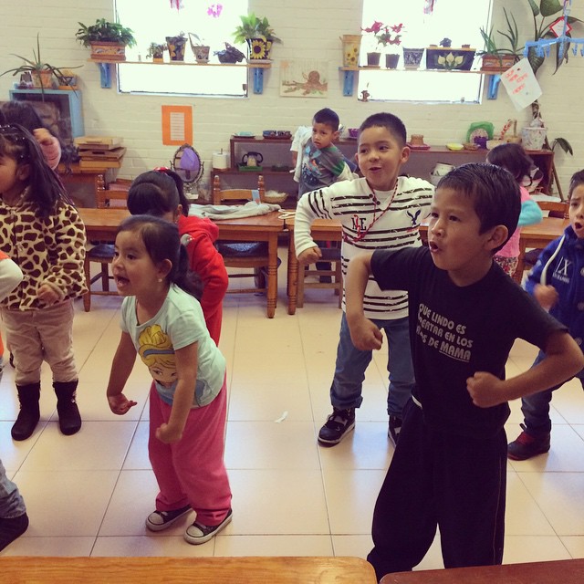 Estábamos bailando la del chango ho ho ho. En el convivio de fin de año #Montessori #FinDeAÑo #Bailando #CancionesDeNiños